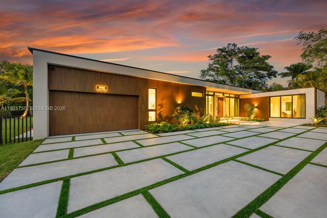 7901 SW 120th St, Pinecrest, FL 33156