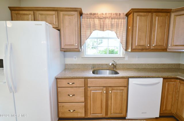 2748 Meadow Lake Drive, Toms River, NJ 08755