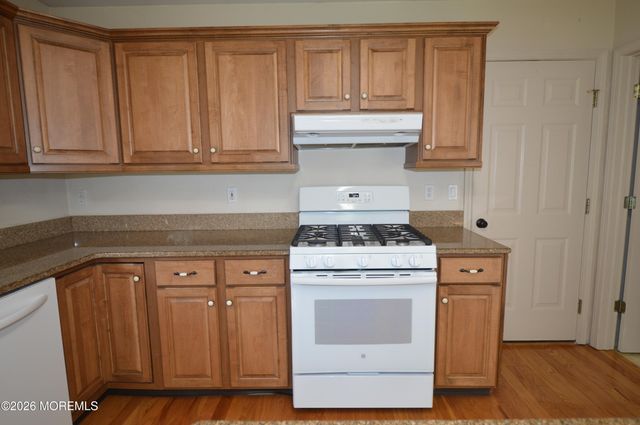 2748 Meadow Lake Drive, Toms River, NJ 08755