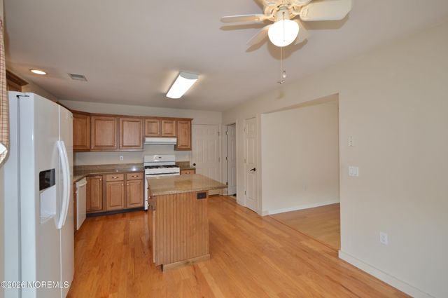 2748 Meadow Lake Drive, Toms River, NJ 08755