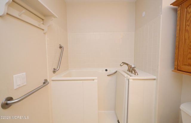 2748 Meadow Lake Drive, Toms River, NJ 08755