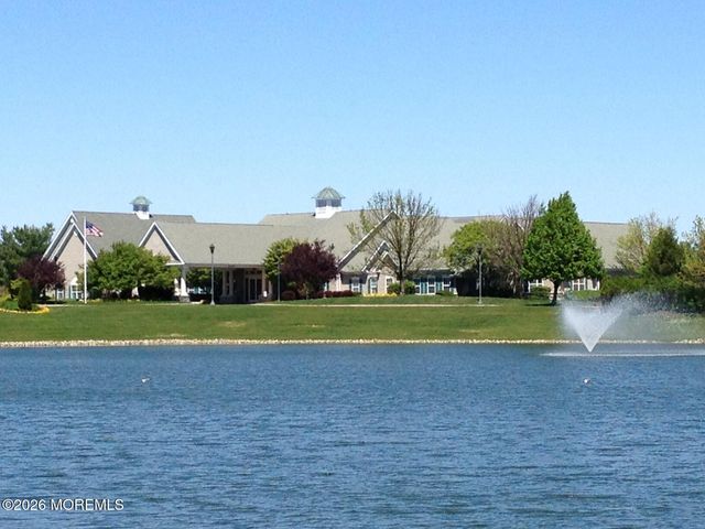 2748 Meadow Lake Drive, Toms River, NJ 08755