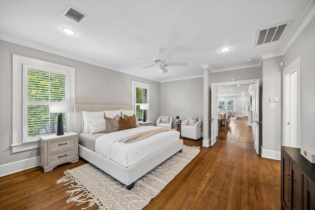 200 E 26th Street, Houston, TX 77008
