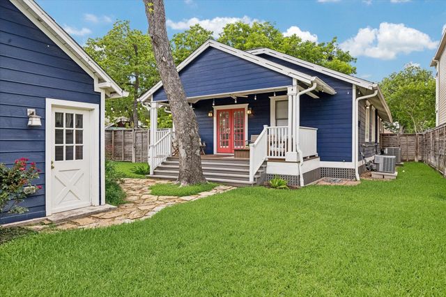 200 E 26th Street, Houston, TX 77008