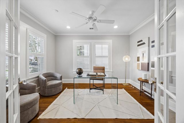 200 E 26th Street, Houston, TX 77008