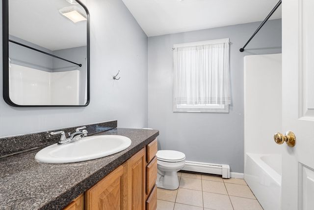 52 Deanville Rd, Attleboro, MA 02703