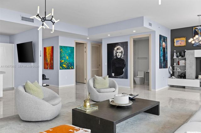 1000 Brickell Plz PH5304, Miami, FL 33131