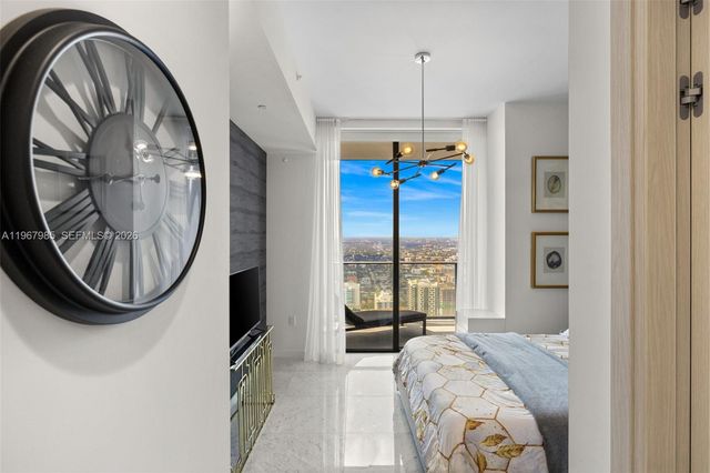 1000 Brickell Plz PH5304, Miami, FL 33131