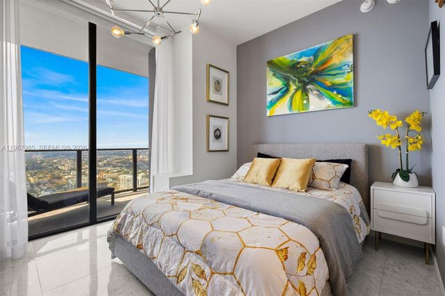 1000 Brickell Plz PH5304, Miami, FL 33131