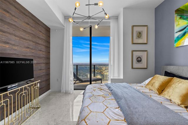 1000 Brickell Plz PH5304, Miami, FL 33131