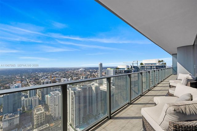 1000 Brickell Plz PH5304, Miami, FL 33131