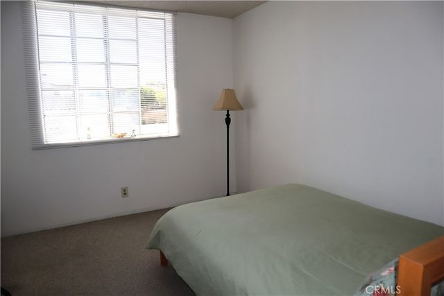 2330 Vanguard F102, Costa Mesa, CA 92626