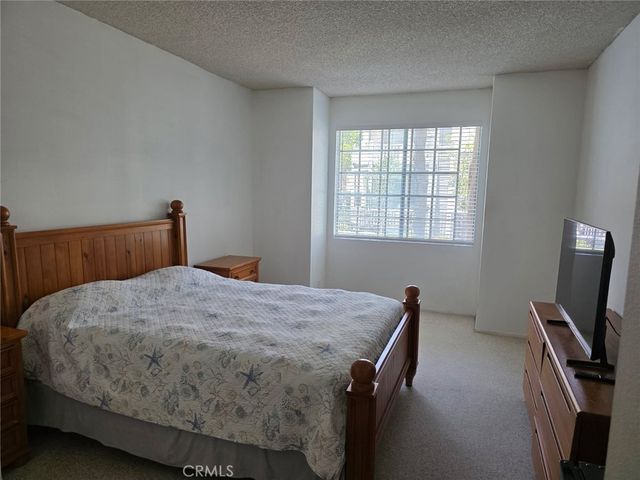 2330 Vanguard F102, Costa Mesa, CA 92626