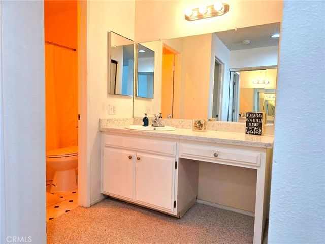 2330 Vanguard F102, Costa Mesa, CA 92626