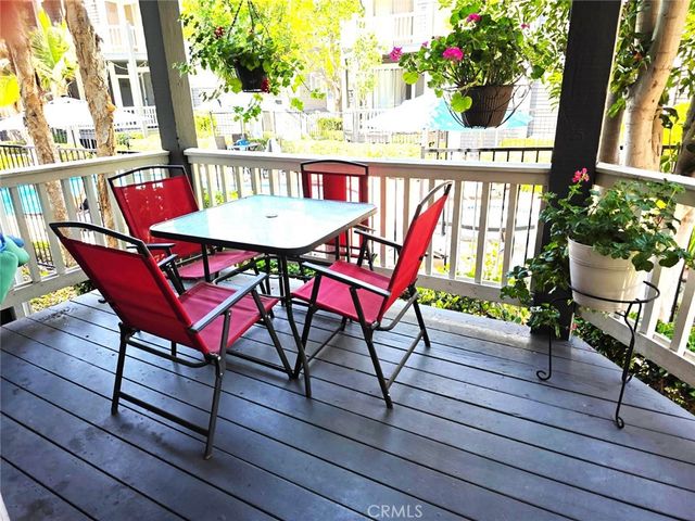 2330 Vanguard F102, Costa Mesa, CA 92626