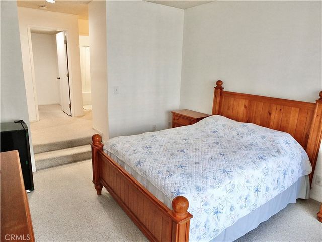 2330 Vanguard F102, Costa Mesa, CA 92626