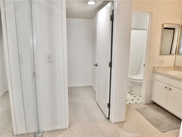 2330 Vanguard F102, Costa Mesa, CA 92626