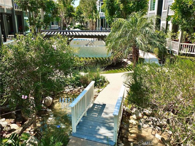 2330 Vanguard F102, Costa Mesa, CA 92626