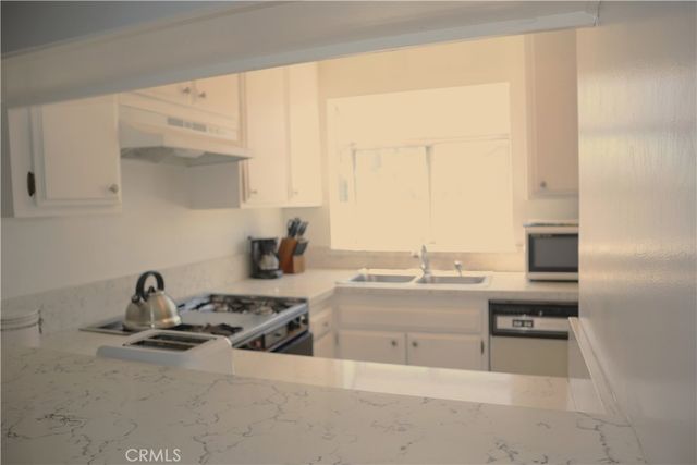 2330 Vanguard F102, Costa Mesa, CA 92626