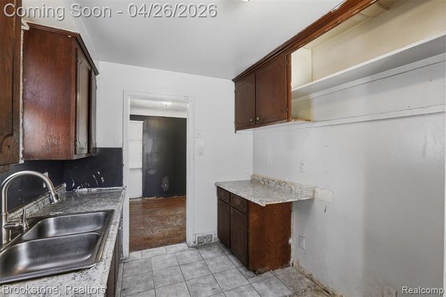 20247 Prevost Street, Detroit, MI 48235