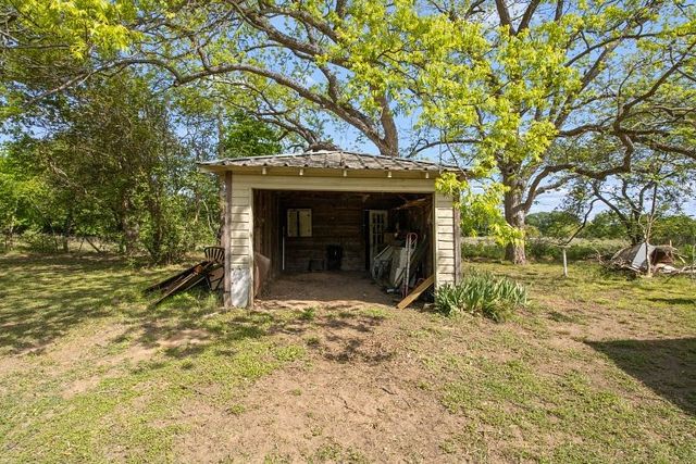 400 W Front Street, Trinidad, TX 75163