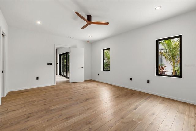 1675 5TH STREET, Sarasota, FL 34236