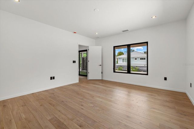 1675 5TH STREET, Sarasota, FL 34236