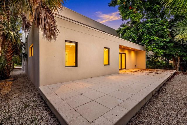 1675 5TH STREET, Sarasota, FL 34236