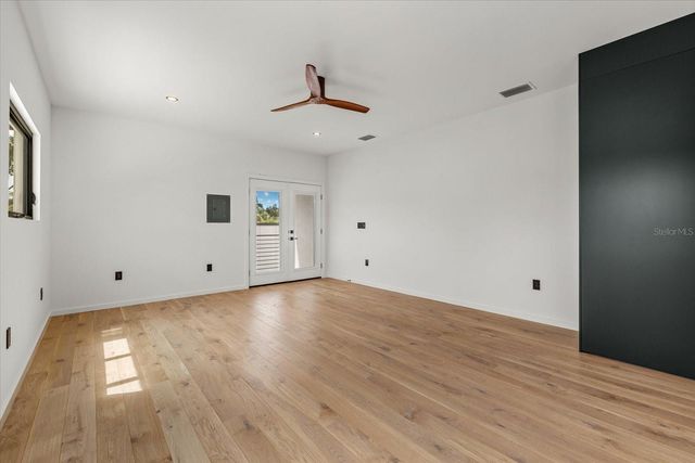 1675 5TH STREET, Sarasota, FL 34236
