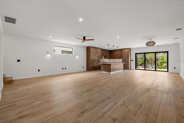 1675 5TH STREET, Sarasota, FL 34236