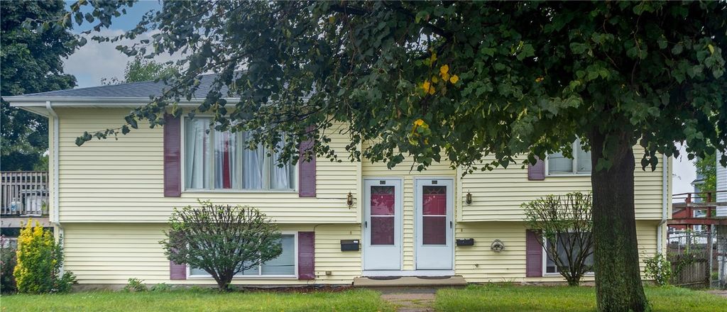 499 Farmington Avenue, Cranston, RI 02920