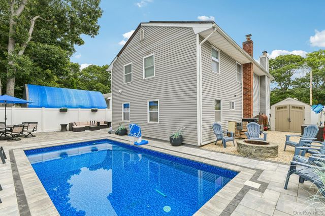 234 Buffalo Avenue, Medford, NY 11763