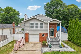 234 Buffalo Avenue, Medford, NY 11763