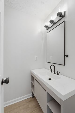 3377 Harpeth Springs Dr, Nashville, TN 37221