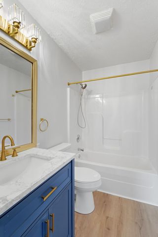 3377 Harpeth Springs Dr, Nashville, TN 37221