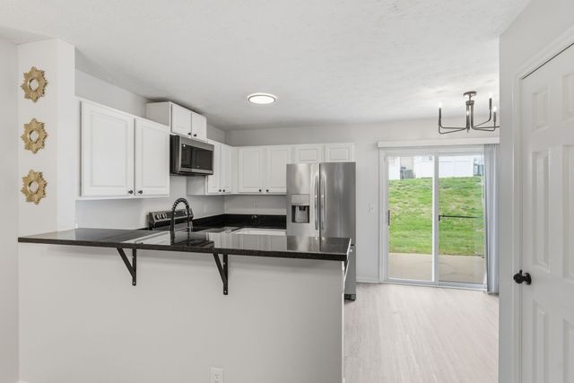 3377 Harpeth Springs Dr, Nashville, TN 37221