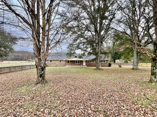 1595 Hurricane Creek Rd, Lawrenceburg, TN 38464