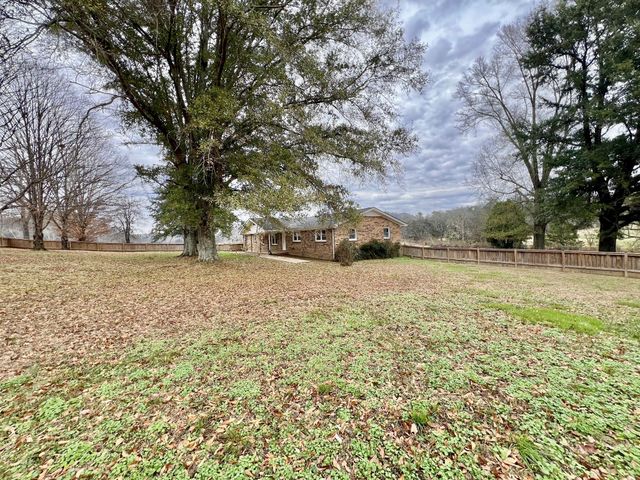 1595 Hurricane Creek Rd, Lawrenceburg, TN 38464