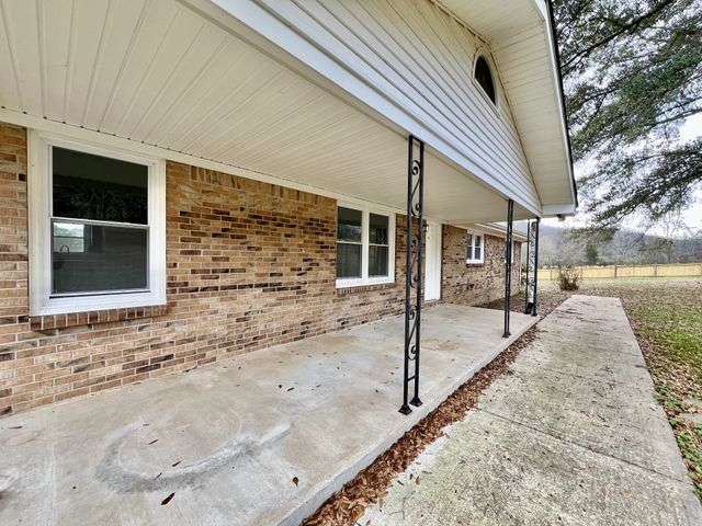 1595 Hurricane Creek Rd, Lawrenceburg, TN 38464