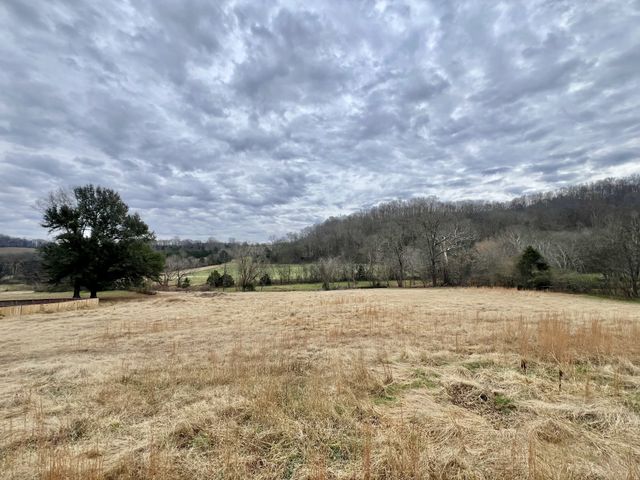 1595 Hurricane Creek Rd, Lawrenceburg, TN 38464