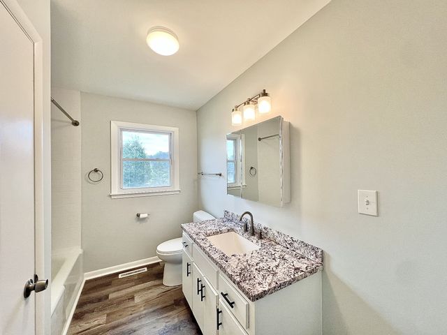 1595 Hurricane Creek Rd, Lawrenceburg, TN 38464