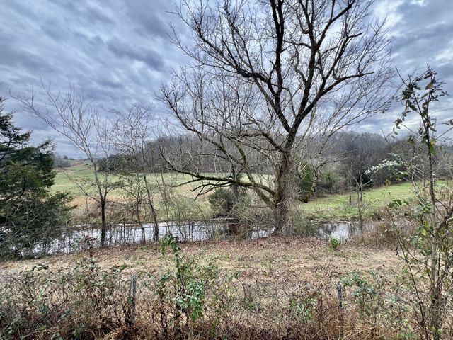 1595 Hurricane Creek Rd, Lawrenceburg, TN 38464