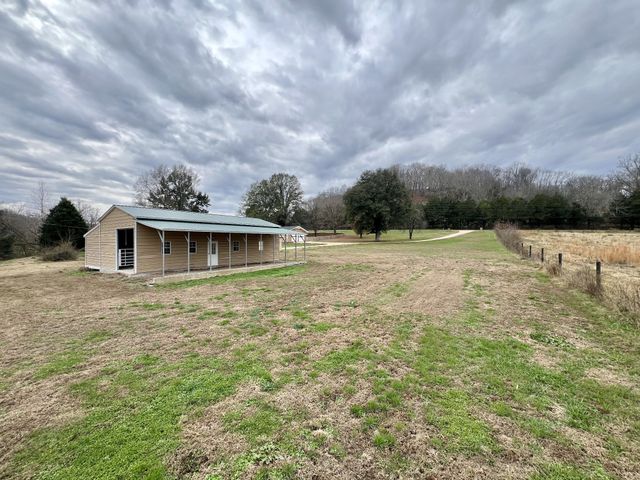 1595 Hurricane Creek Rd, Lawrenceburg, TN 38464