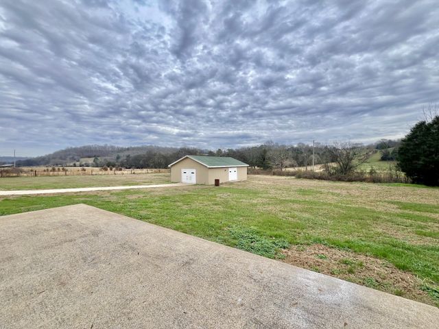 1595 Hurricane Creek Rd, Lawrenceburg, TN 38464