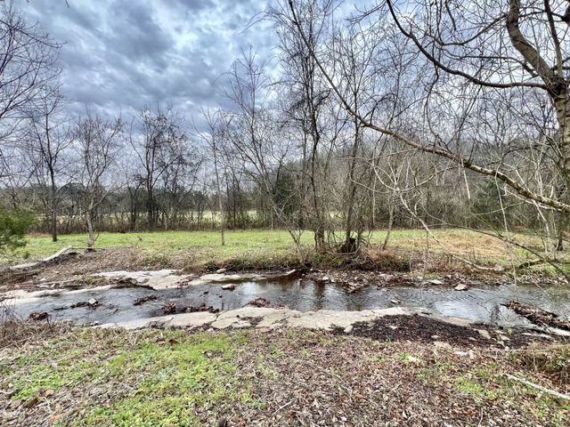 1595 Hurricane Creek Rd, Lawrenceburg, TN 38464