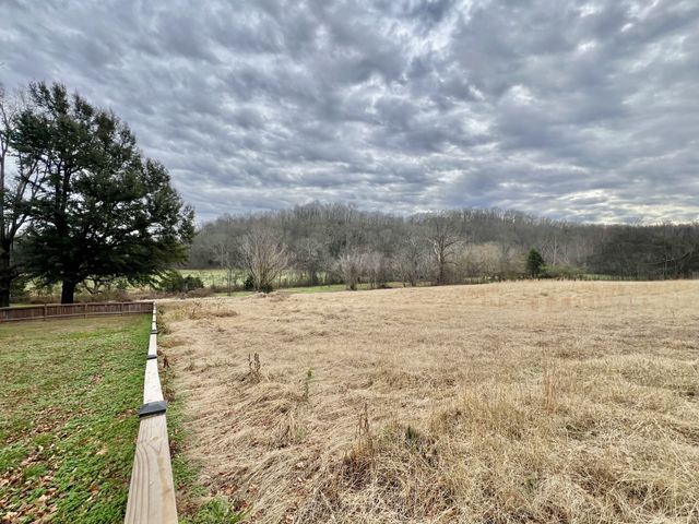 1595 Hurricane Creek Rd, Lawrenceburg, TN 38464