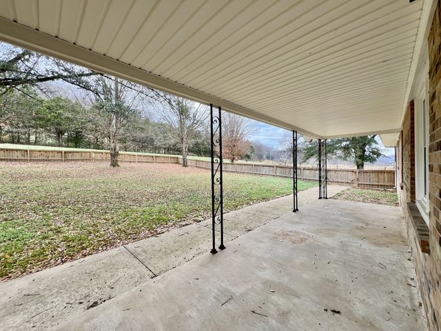 1595 Hurricane Creek Rd, Lawrenceburg, TN 38464