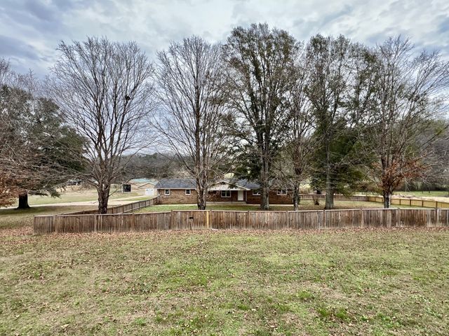 1595 Hurricane Creek Rd, Lawrenceburg, TN 38464