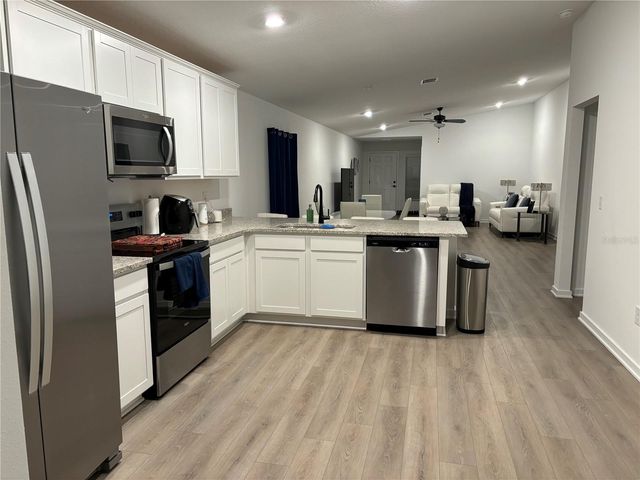 5761 HELMSMAN COURT, Tampa, FL 33619