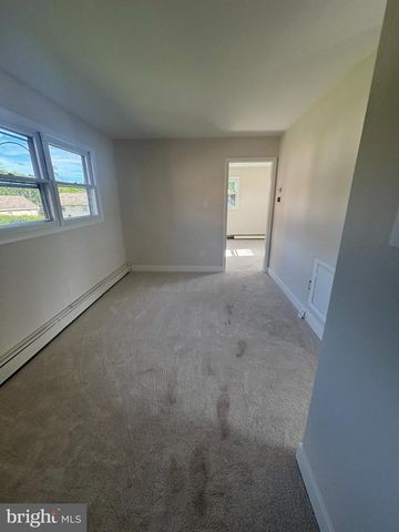 3050 CONCORD RD, Aston, PA 19014